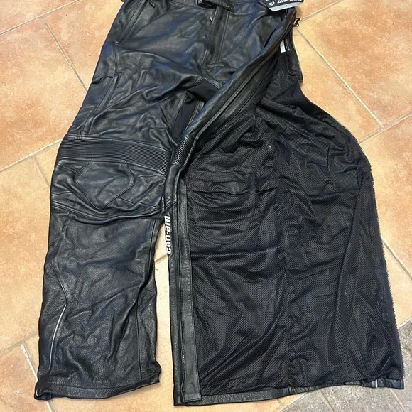 New Can-am performance Black Leather Motorcycle Pants - Picture 5 of 10